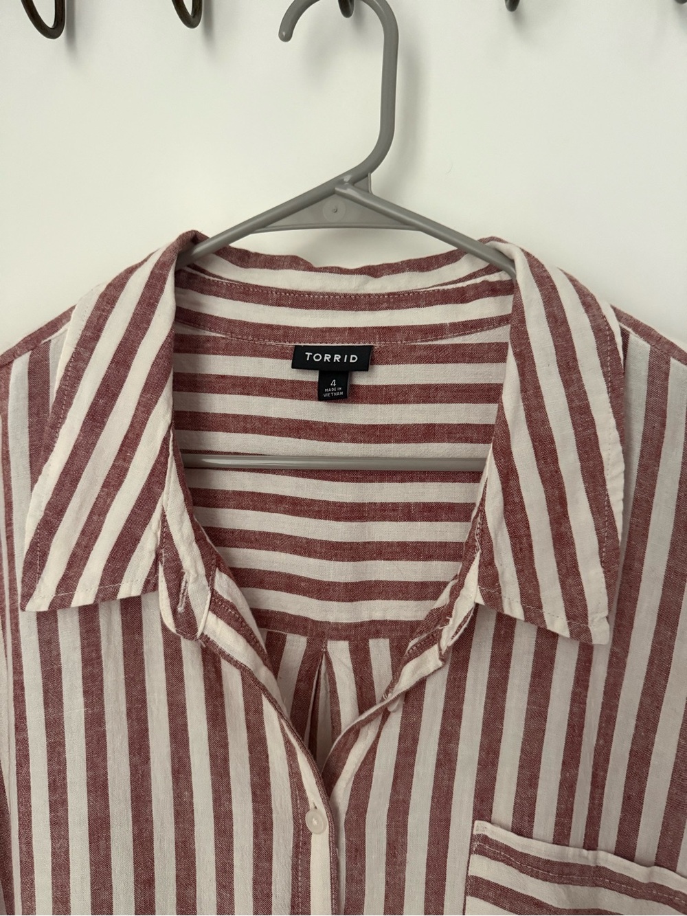 torrid Rust & White Vertical Stripe Button-Down Shirt - Picture 2 of 2